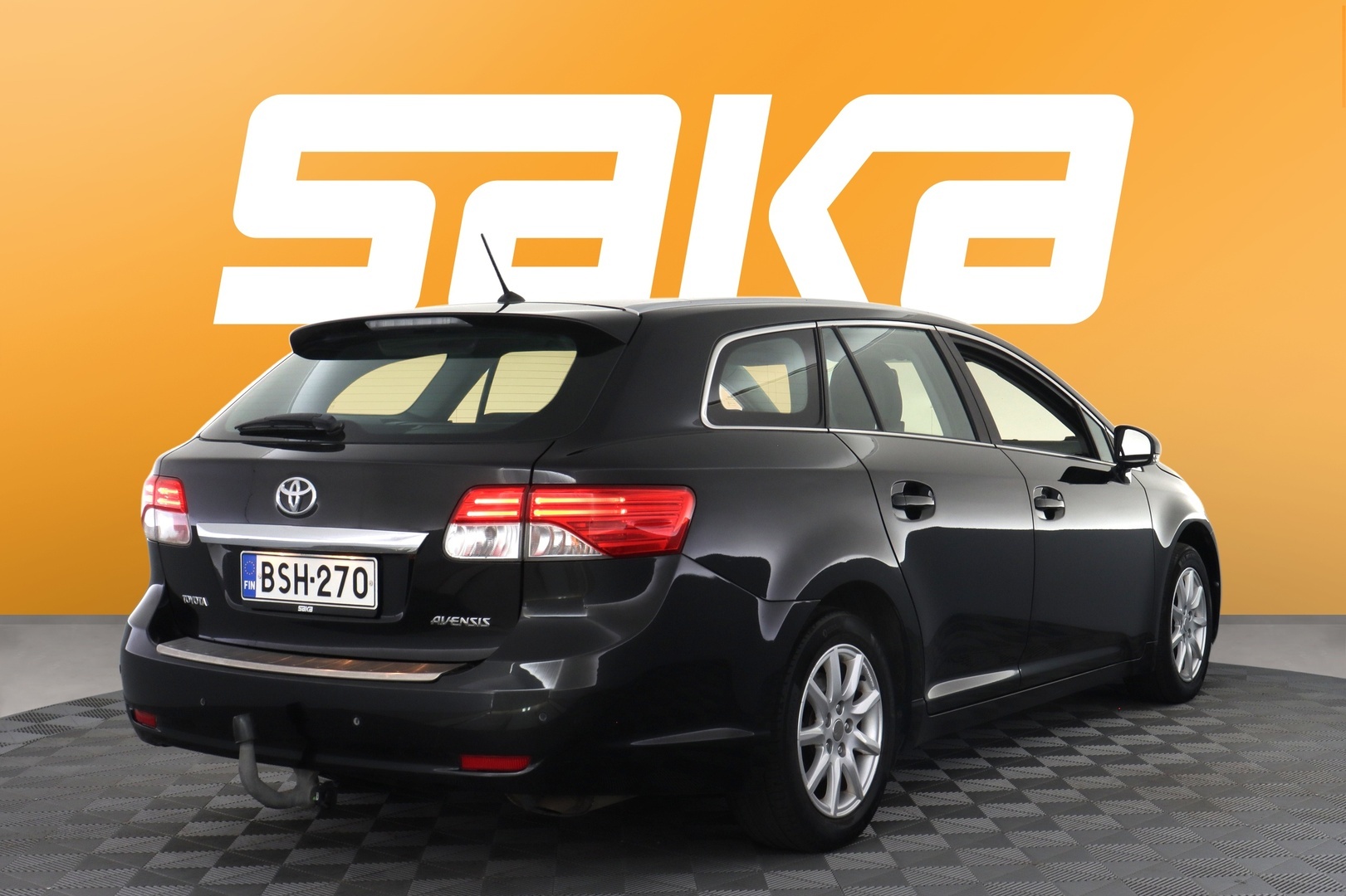 TOYOTA Avensis 2012