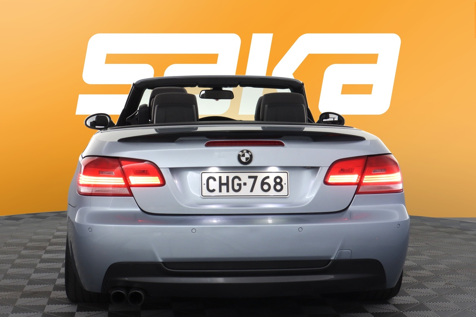 BMW 325 2009