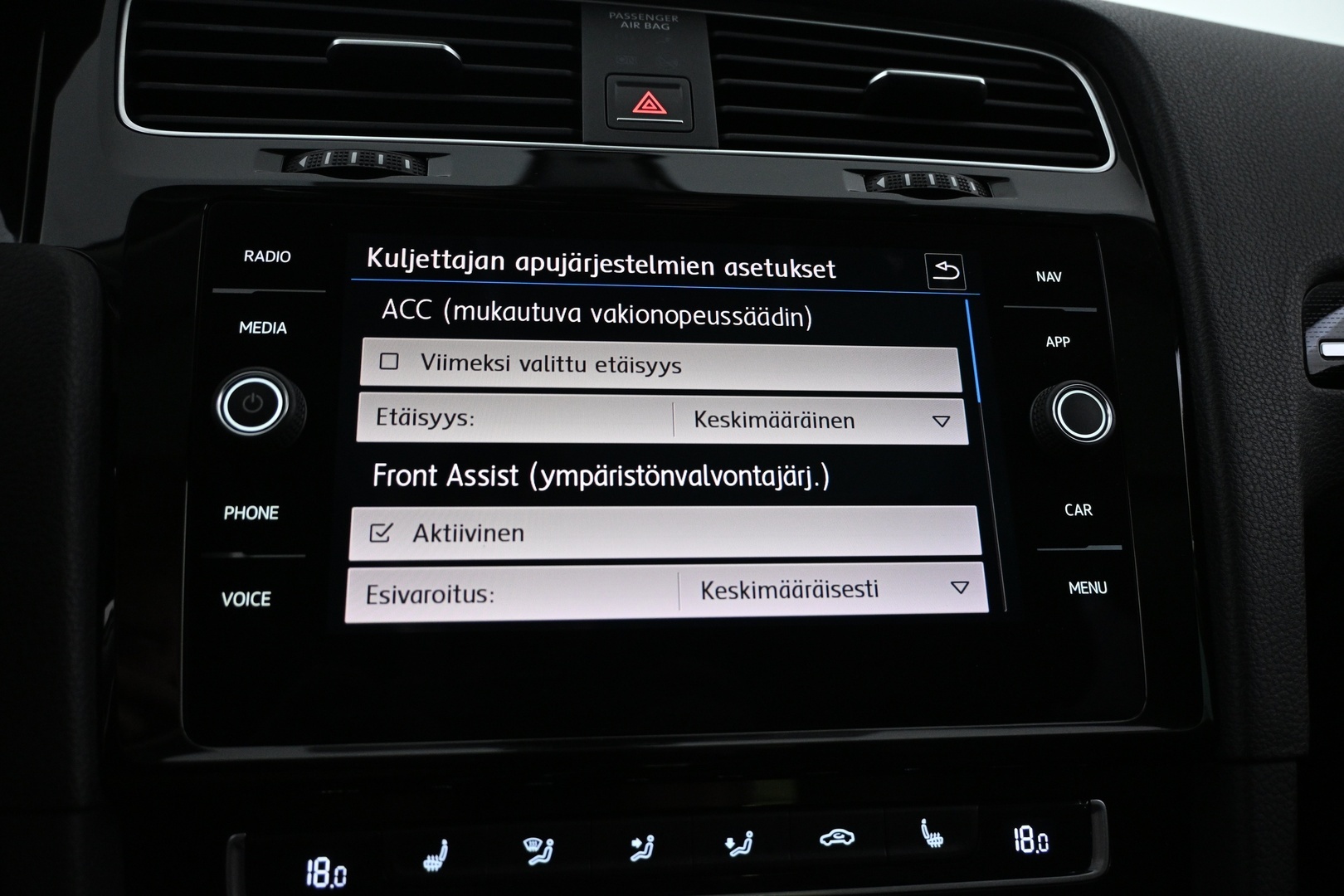 VOLKSWAGEN Golf 2018