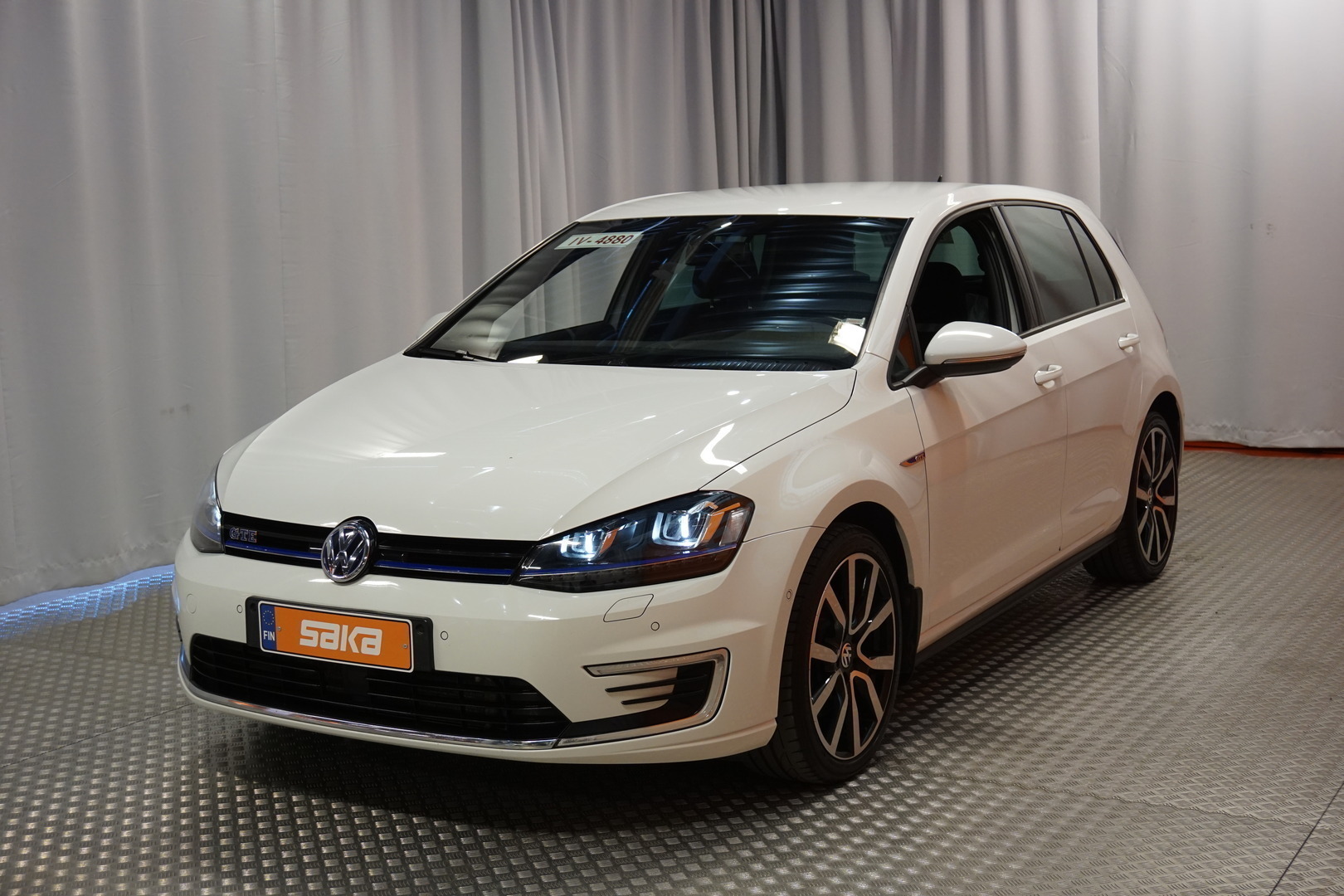 VOLKSWAGEN Golf 2015