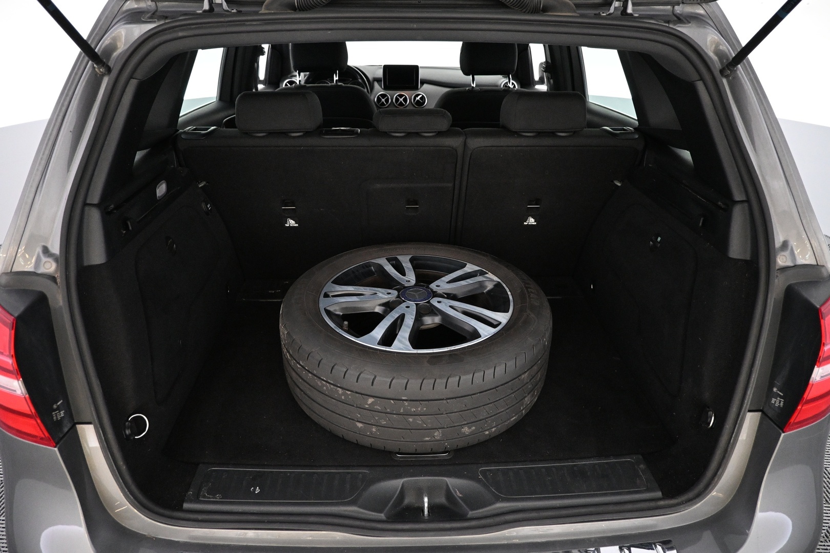 MERCEDES-BENZ B 2016