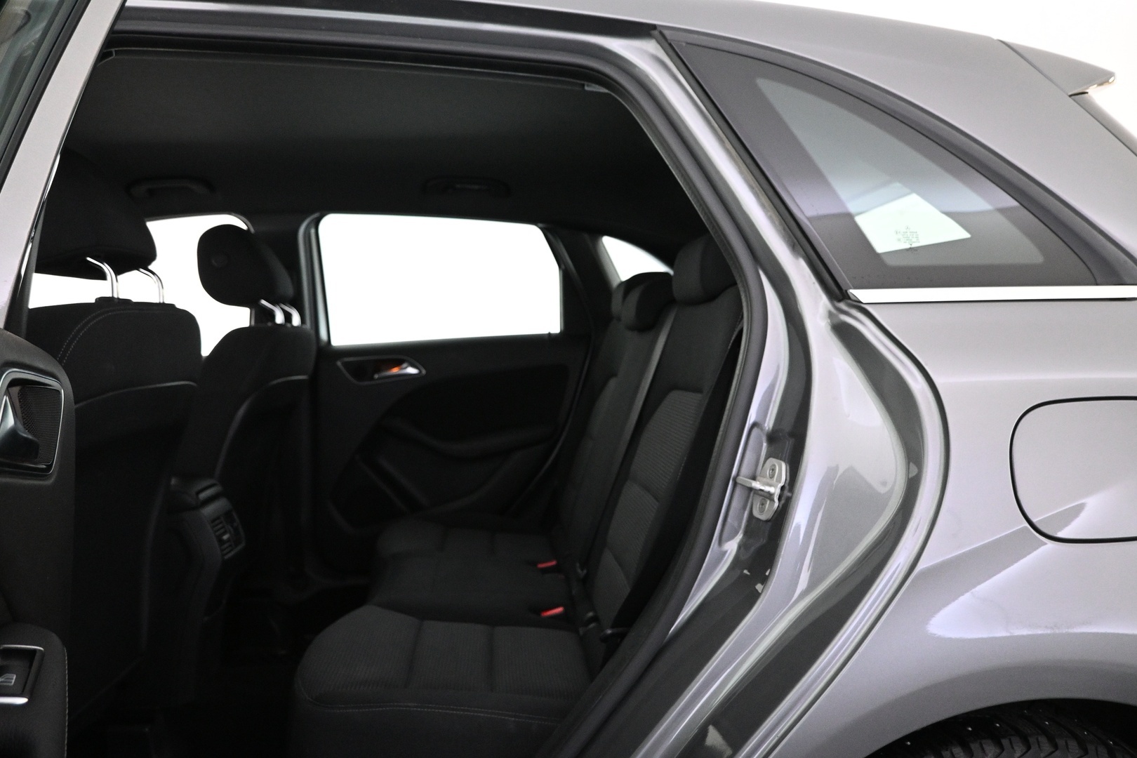 MERCEDES-BENZ B 2016