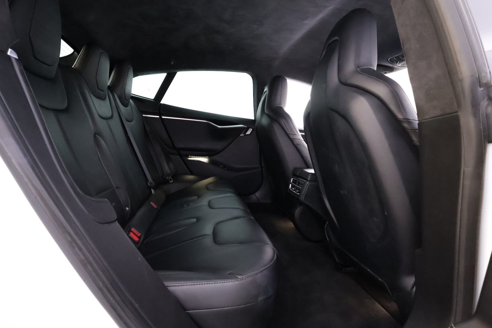 TESLA Model S 2015