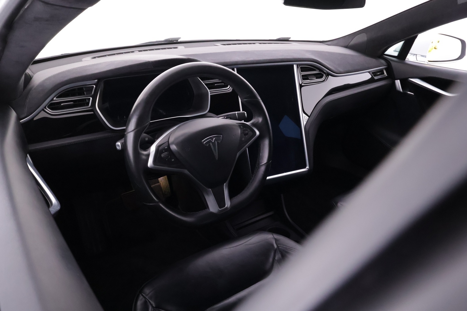 TESLA Model S 2015
