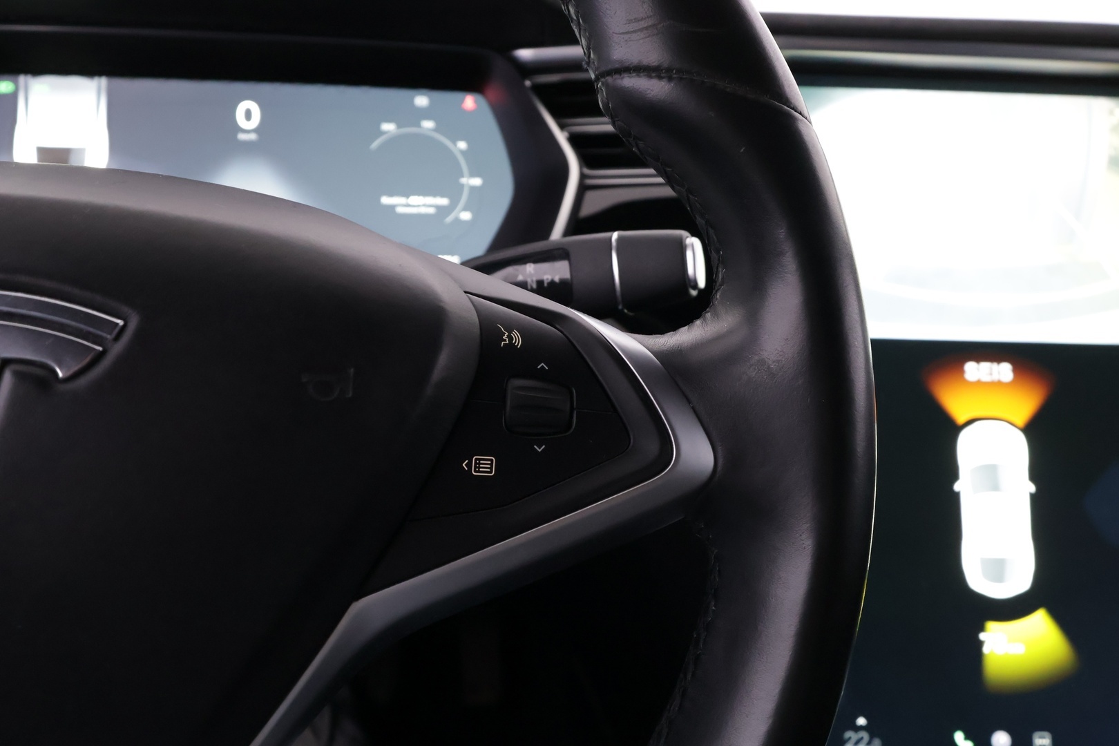 TESLA Model S 2015