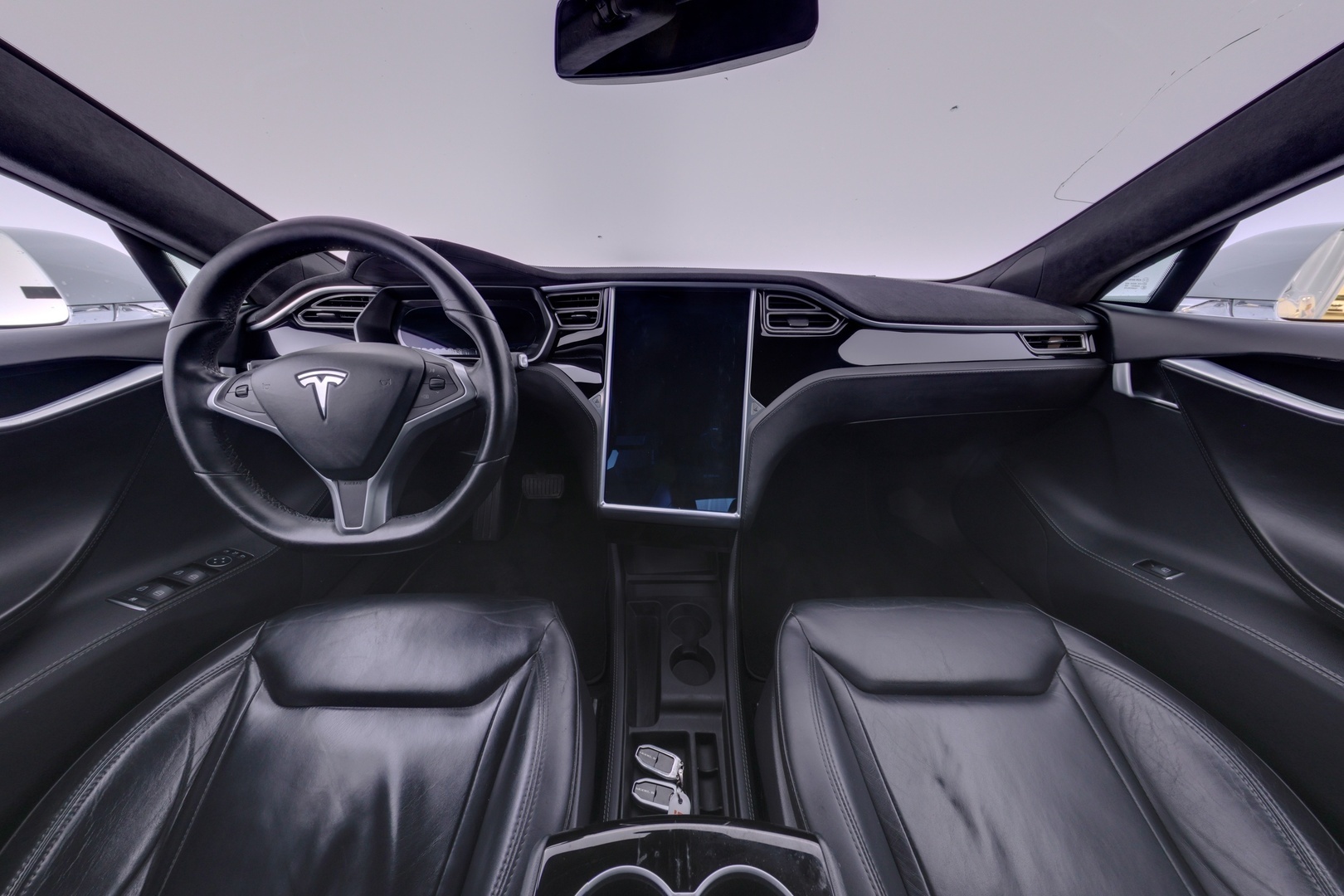 TESLA Model S 2015