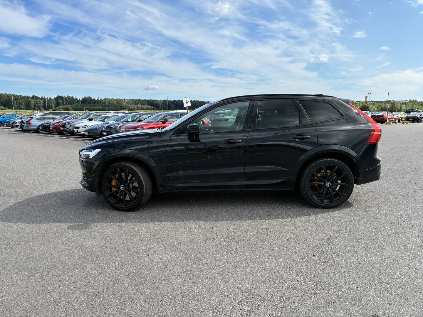 VOLVO XC60 2021