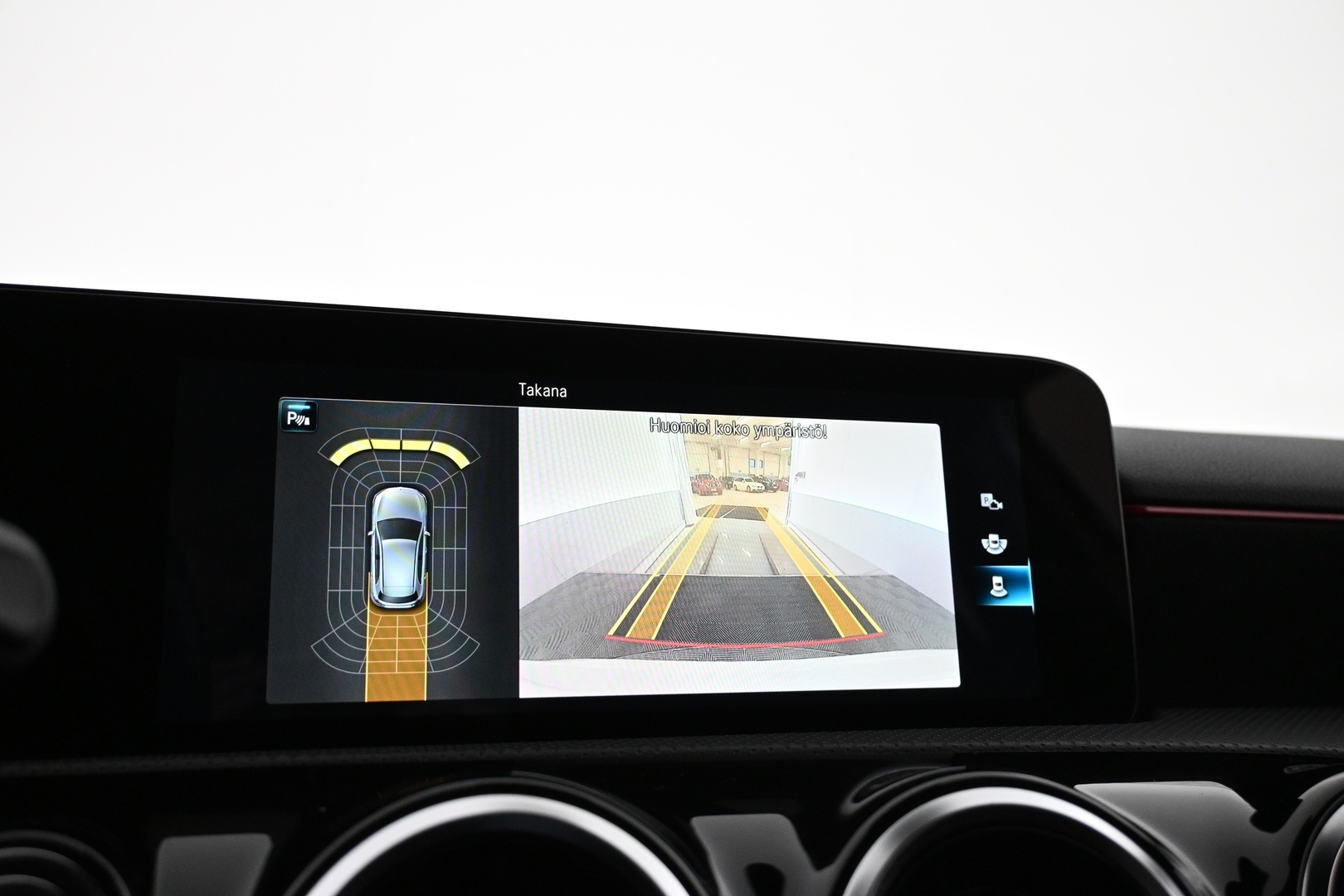 MERCEDES-BENZ A 2021