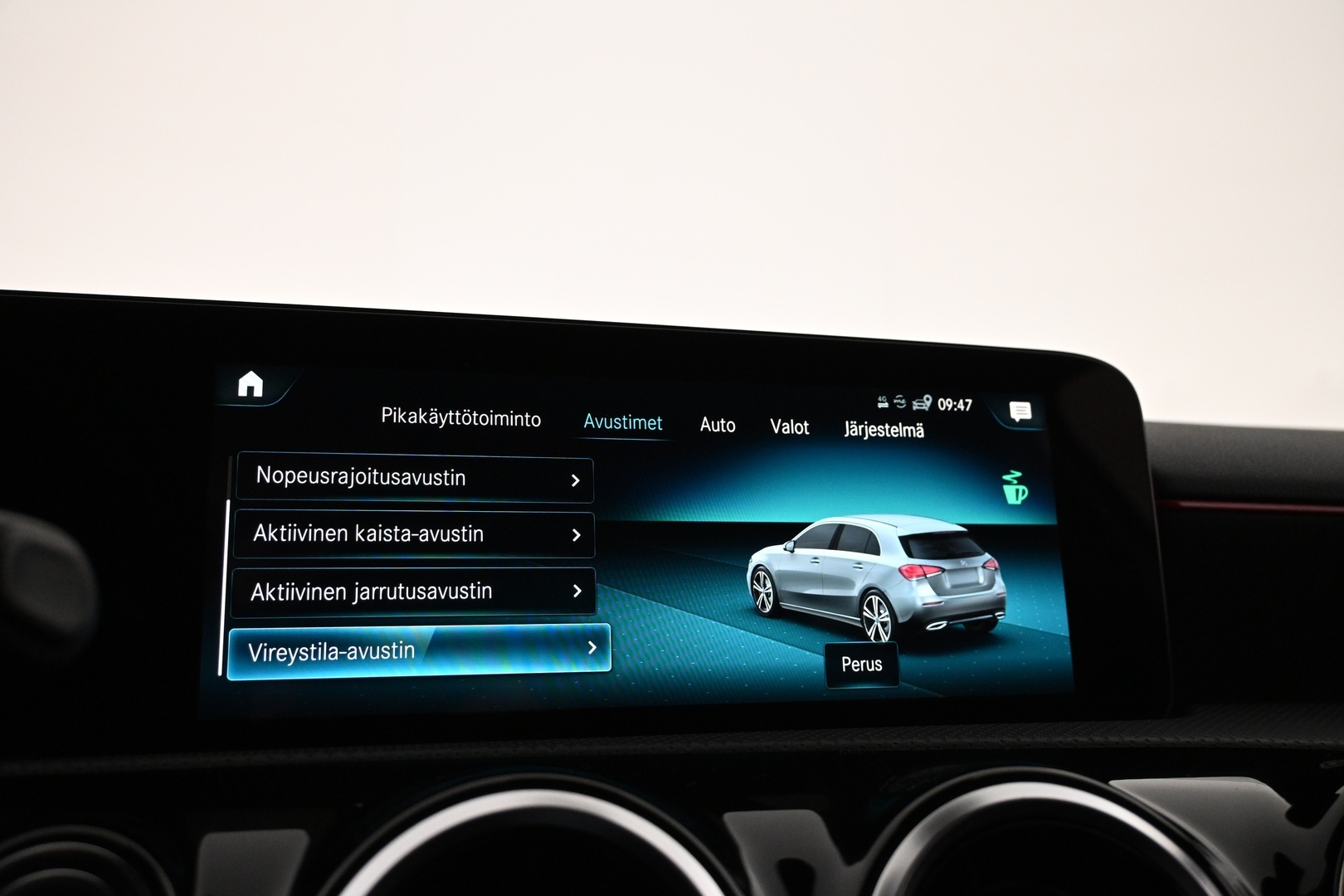 MERCEDES-BENZ A 2021