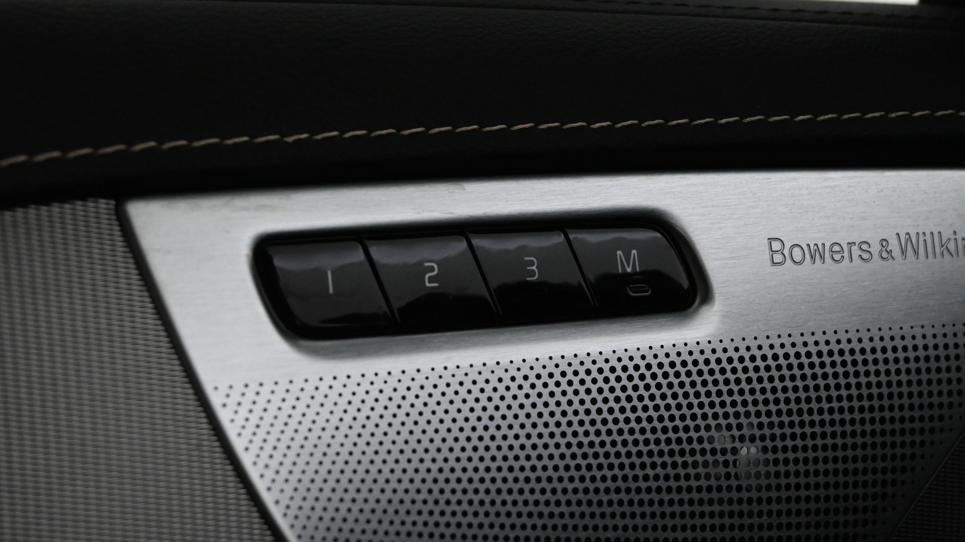 VOLVO XC90 2022