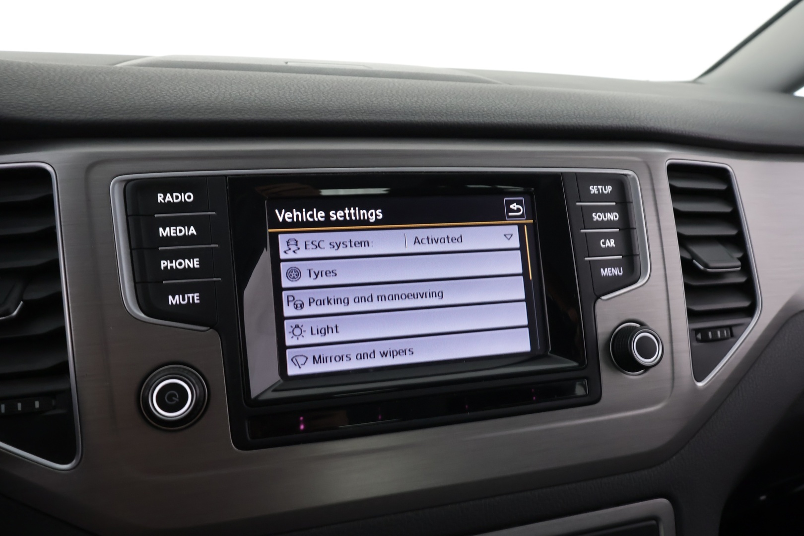 VOLKSWAGEN Golf Sportsvan 2014