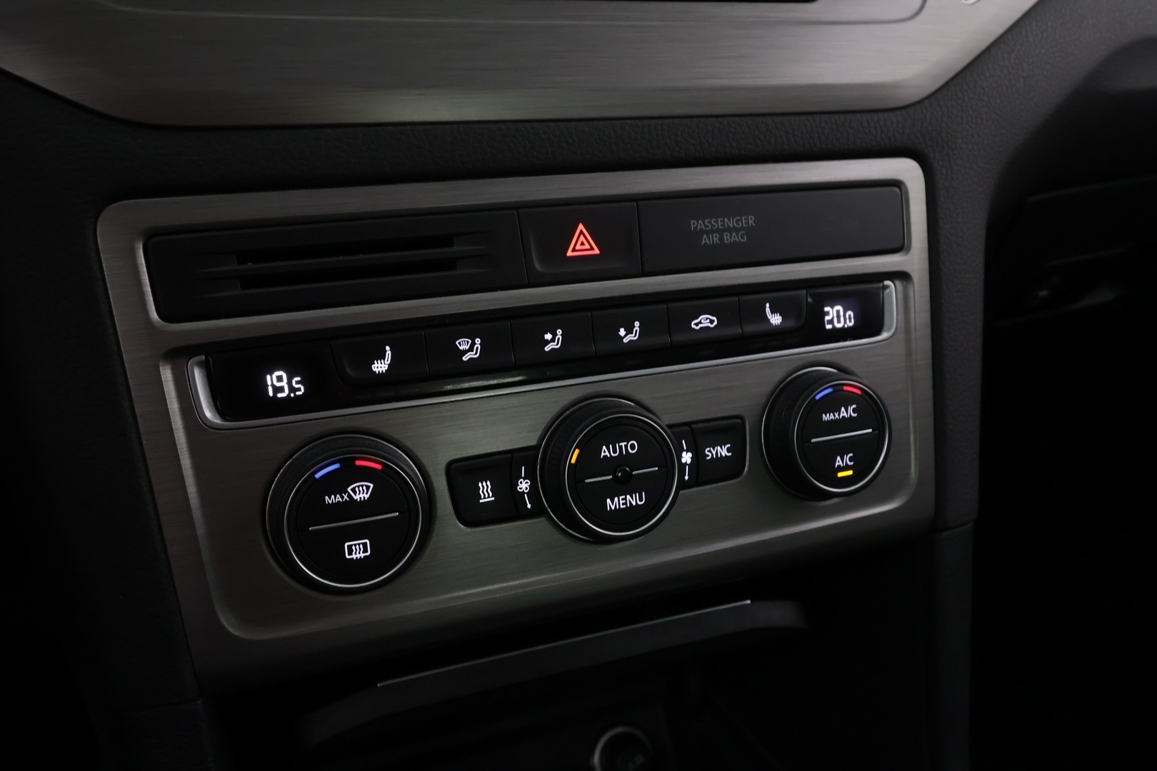 VOLKSWAGEN Golf Sportsvan 2014