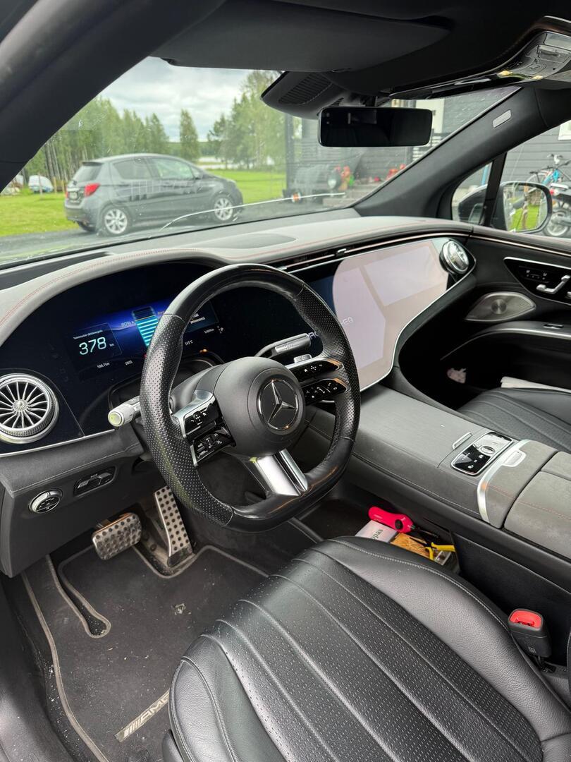 MERCEDES-BENZ EQS 2023