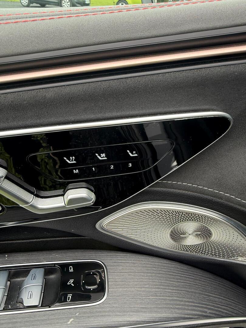MERCEDES-BENZ EQS 2023