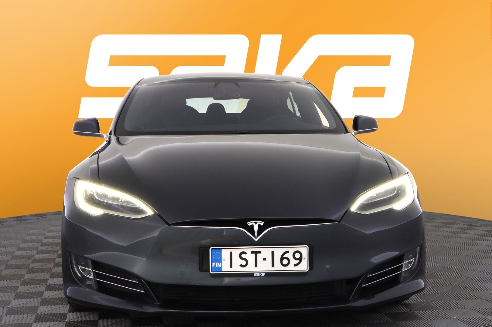TESLA Model S 2020