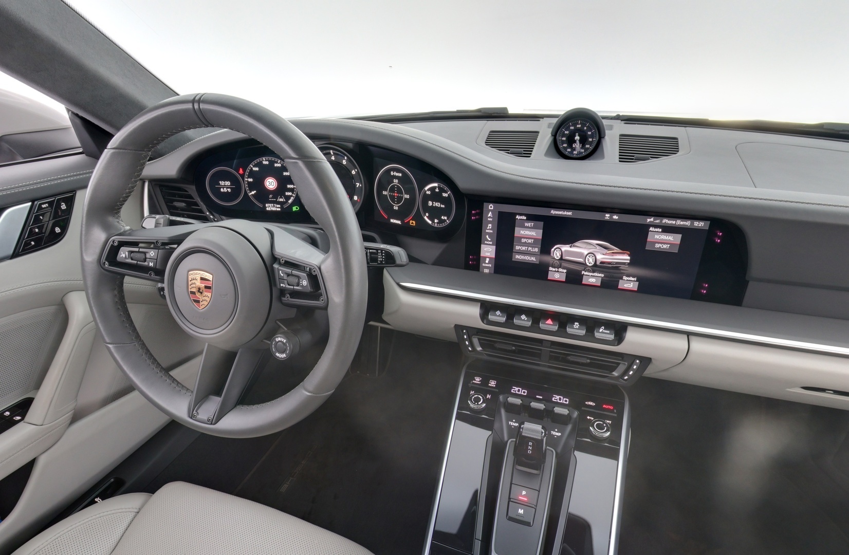 PORSCHE 911 2020
