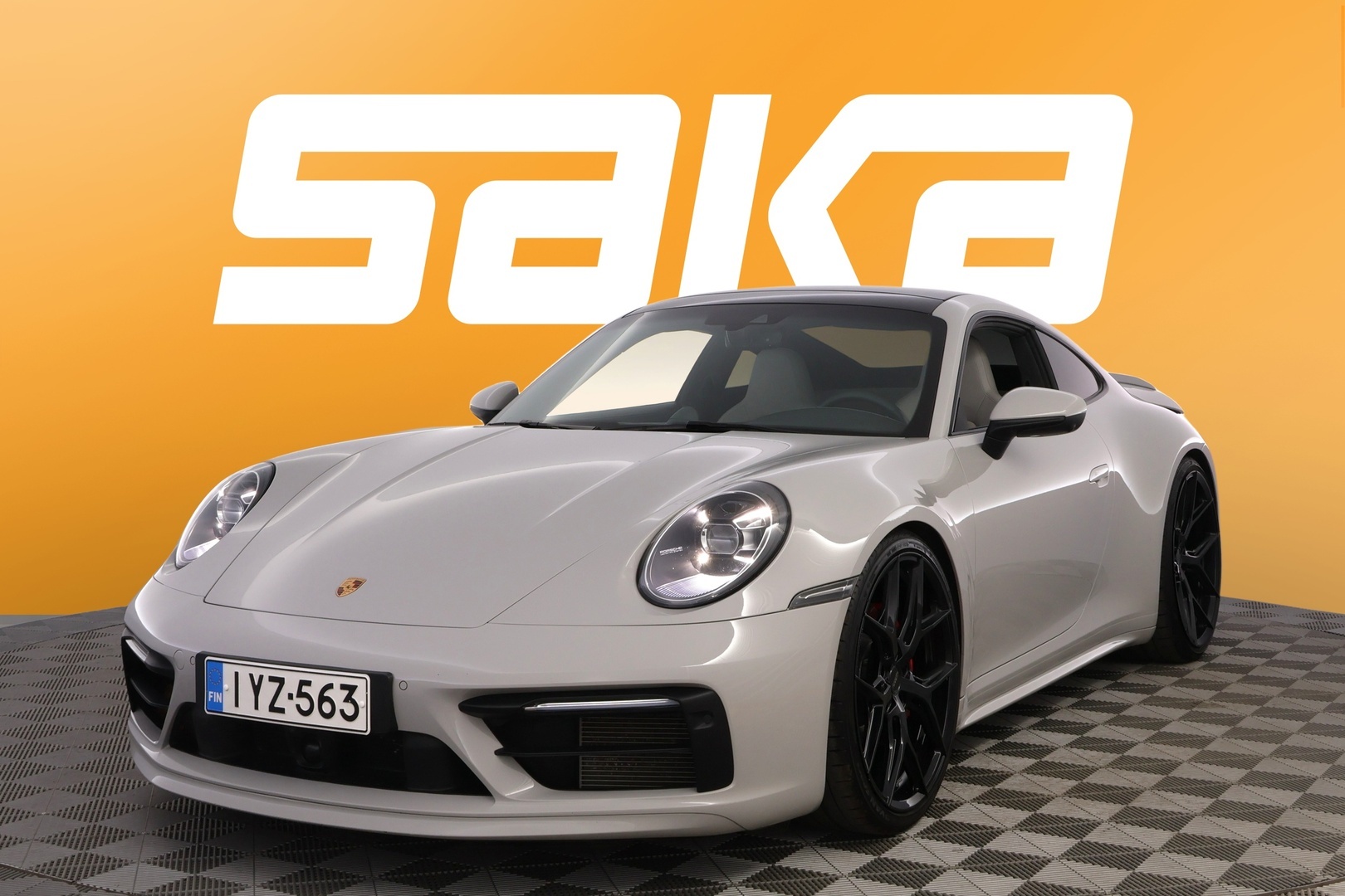 PORSCHE 911 2020