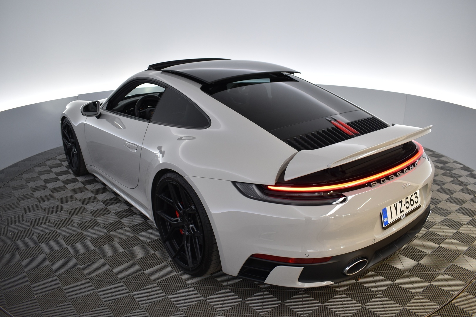 PORSCHE 911 2020