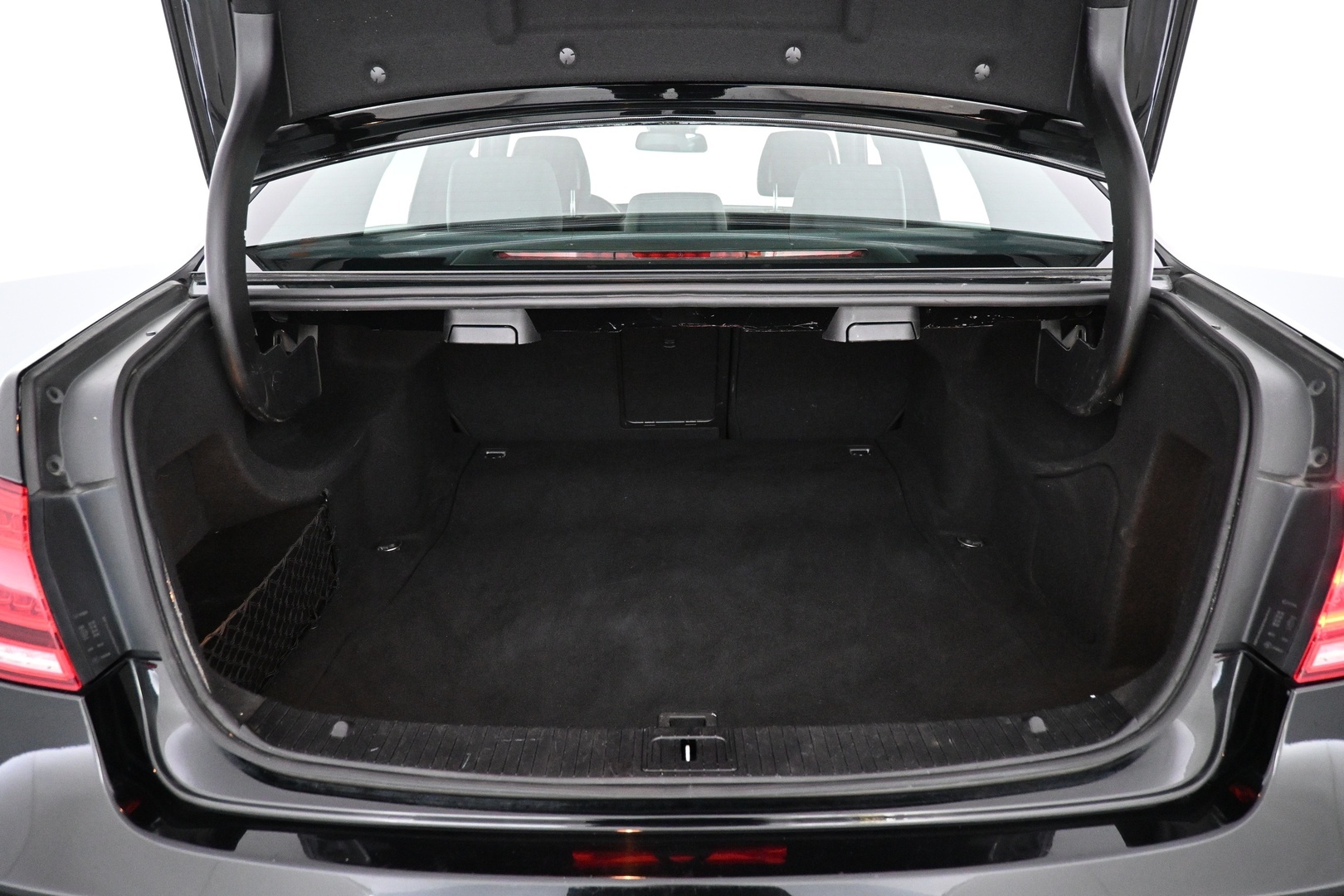 MERCEDES-BENZ E 2015