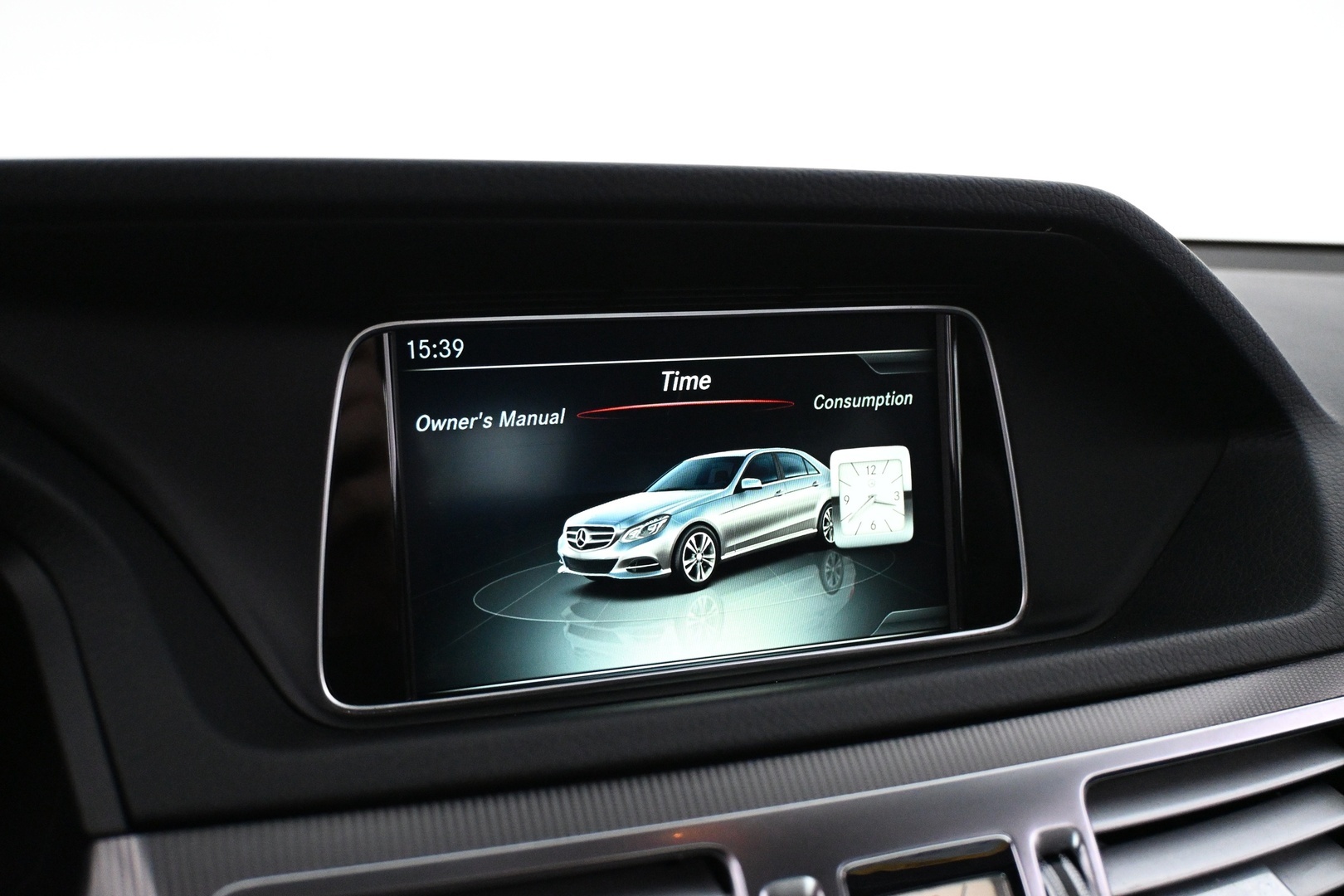 MERCEDES-BENZ E 2015