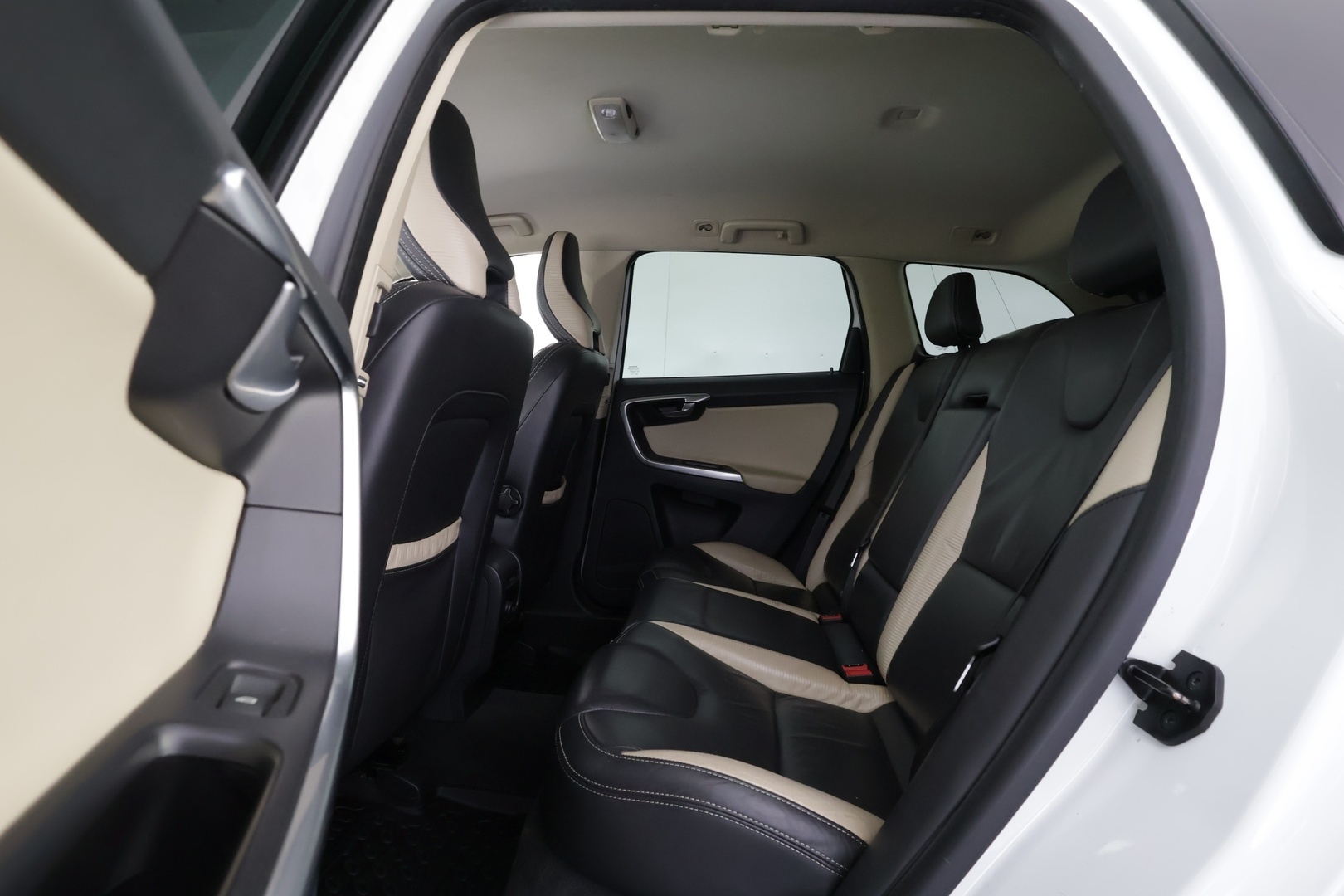 VOLVO XC60 2012