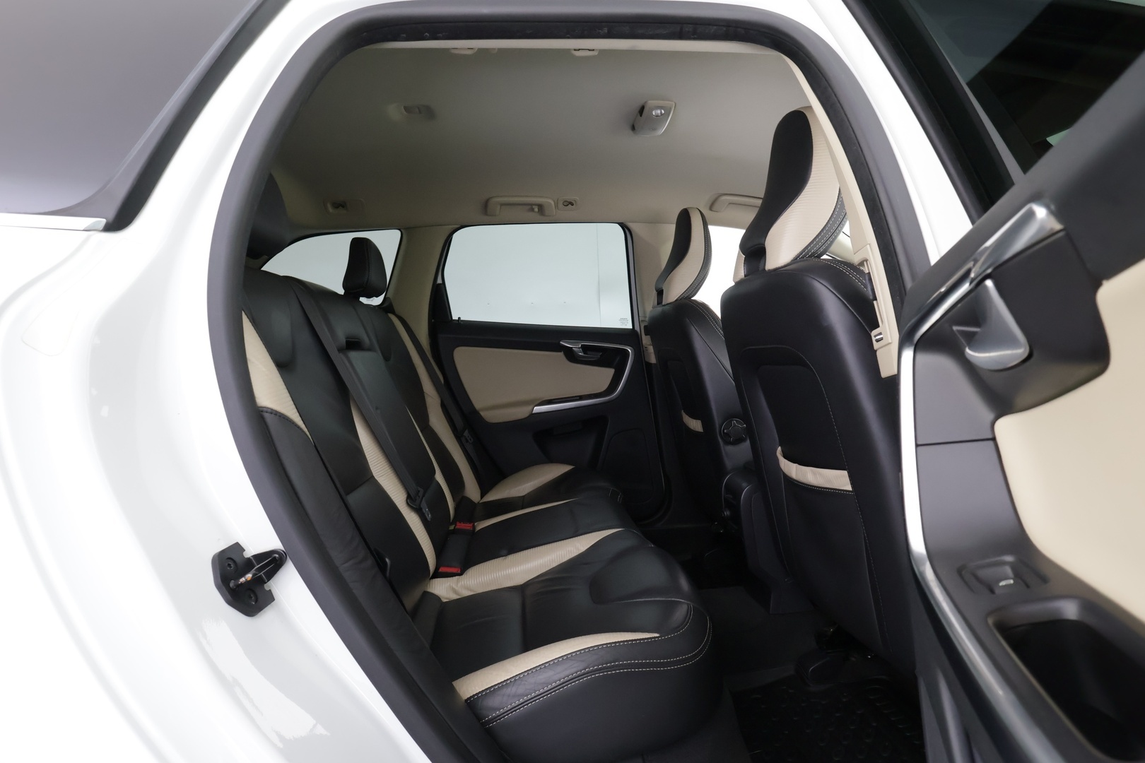VOLVO XC60 2012