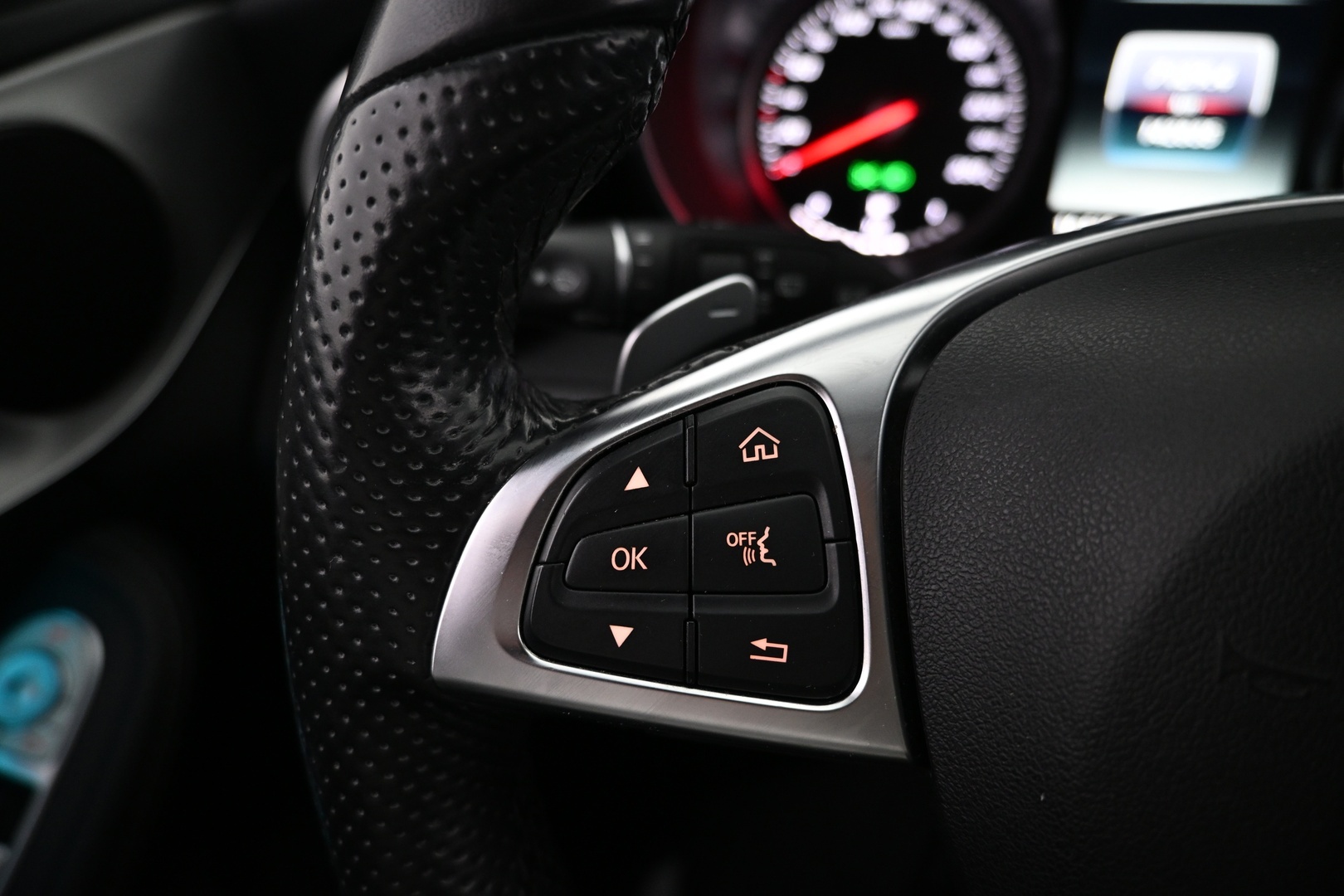 MERCEDES-BENZ C 2017