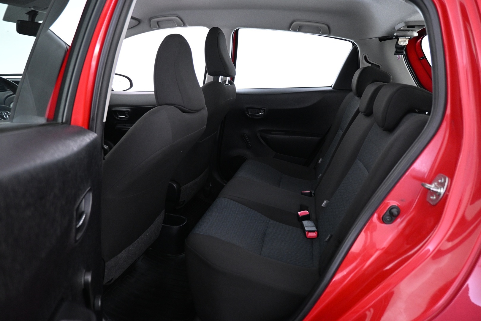TOYOTA Yaris 2012