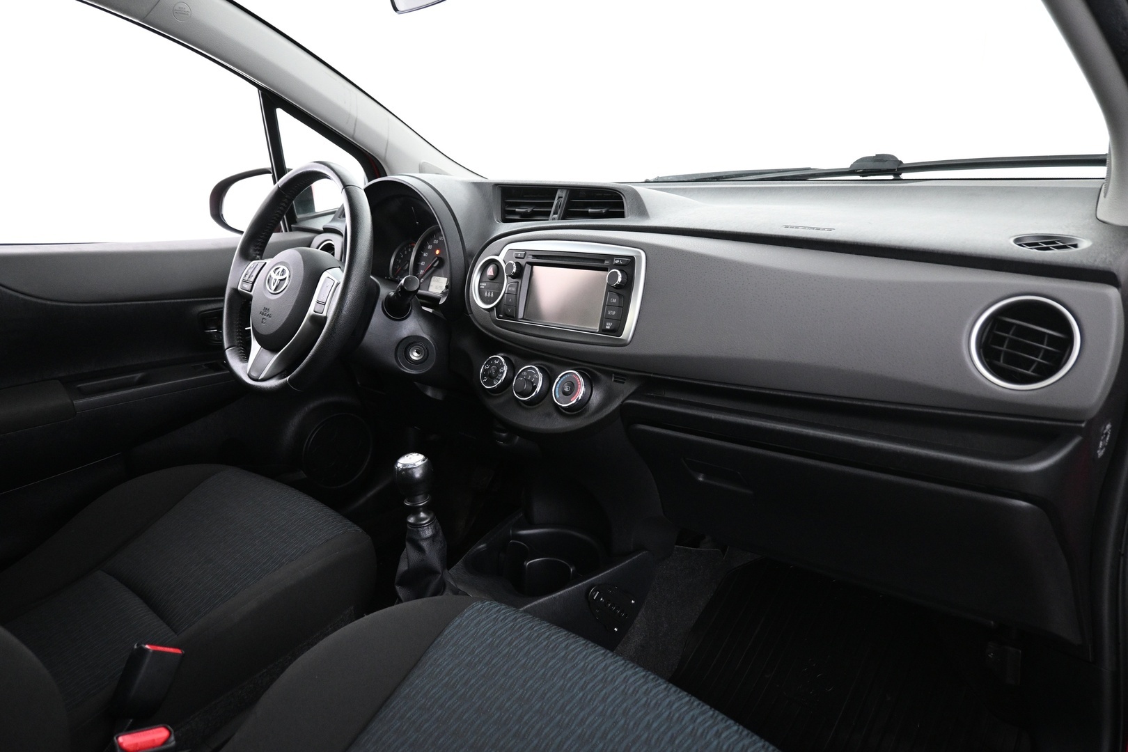 TOYOTA Yaris 2012
