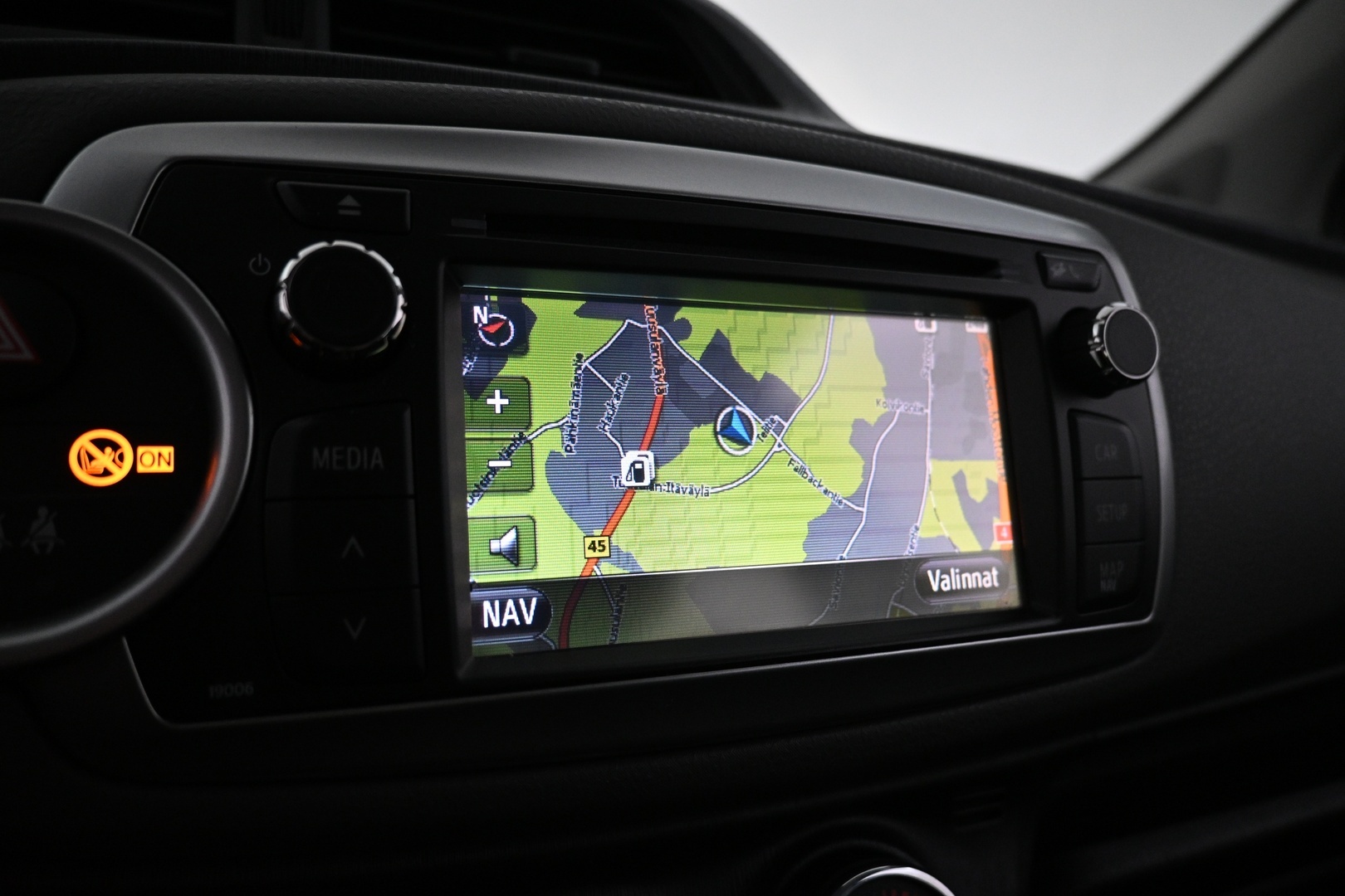TOYOTA Yaris 2012
