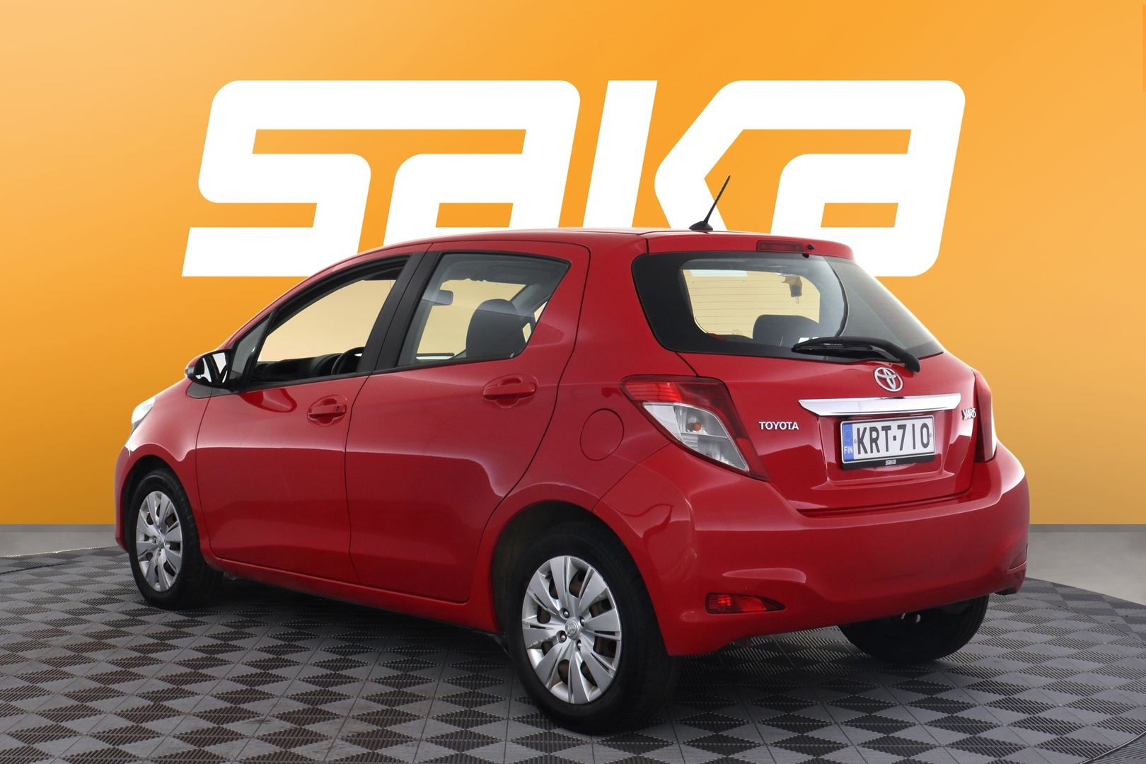 TOYOTA Yaris 2012