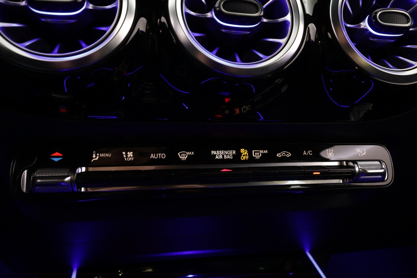 MERCEDES-BENZ B 2023