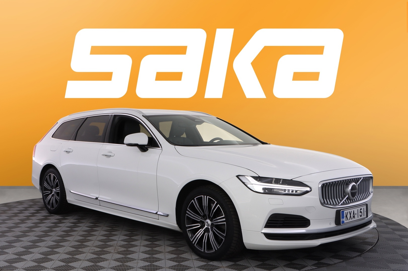 VOLVO V90 2022