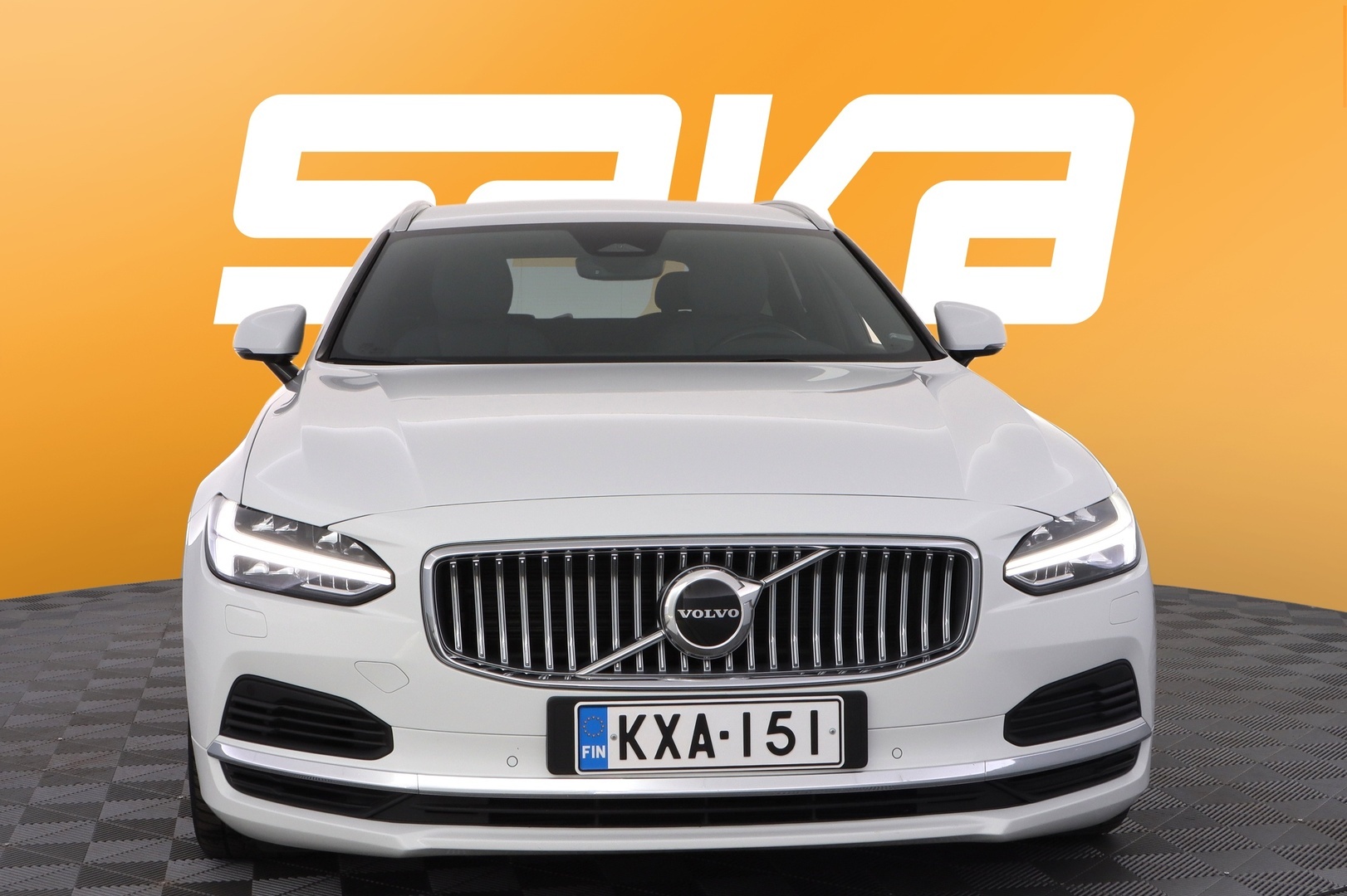 VOLVO V90 2022