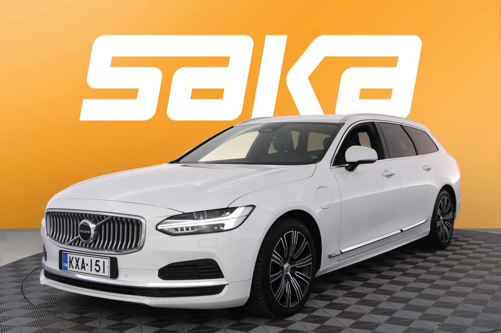 VOLVO V90 2022
