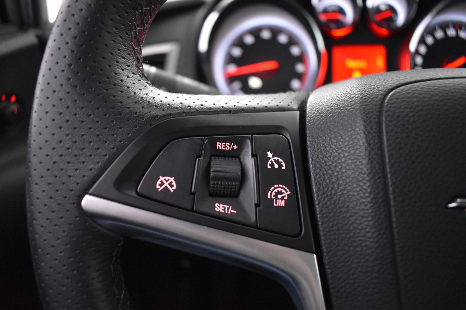OPEL Astra 2012