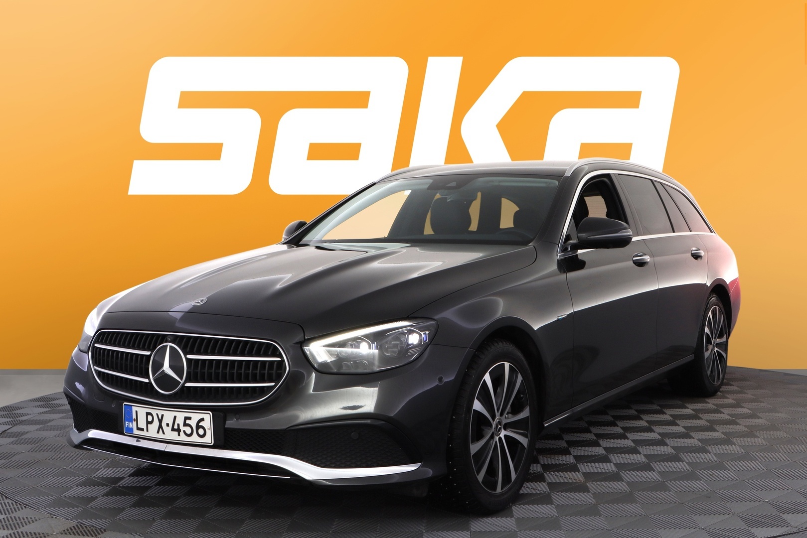 MERCEDES-BENZ E 2021