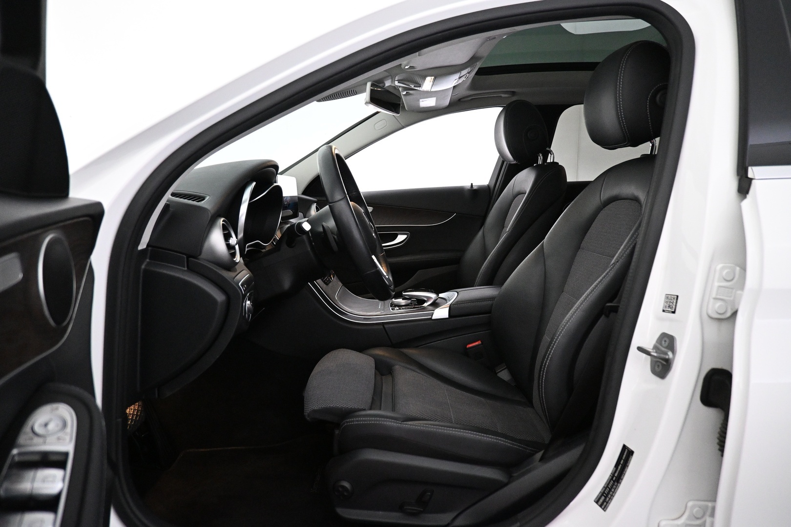 MERCEDES-BENZ C 2020