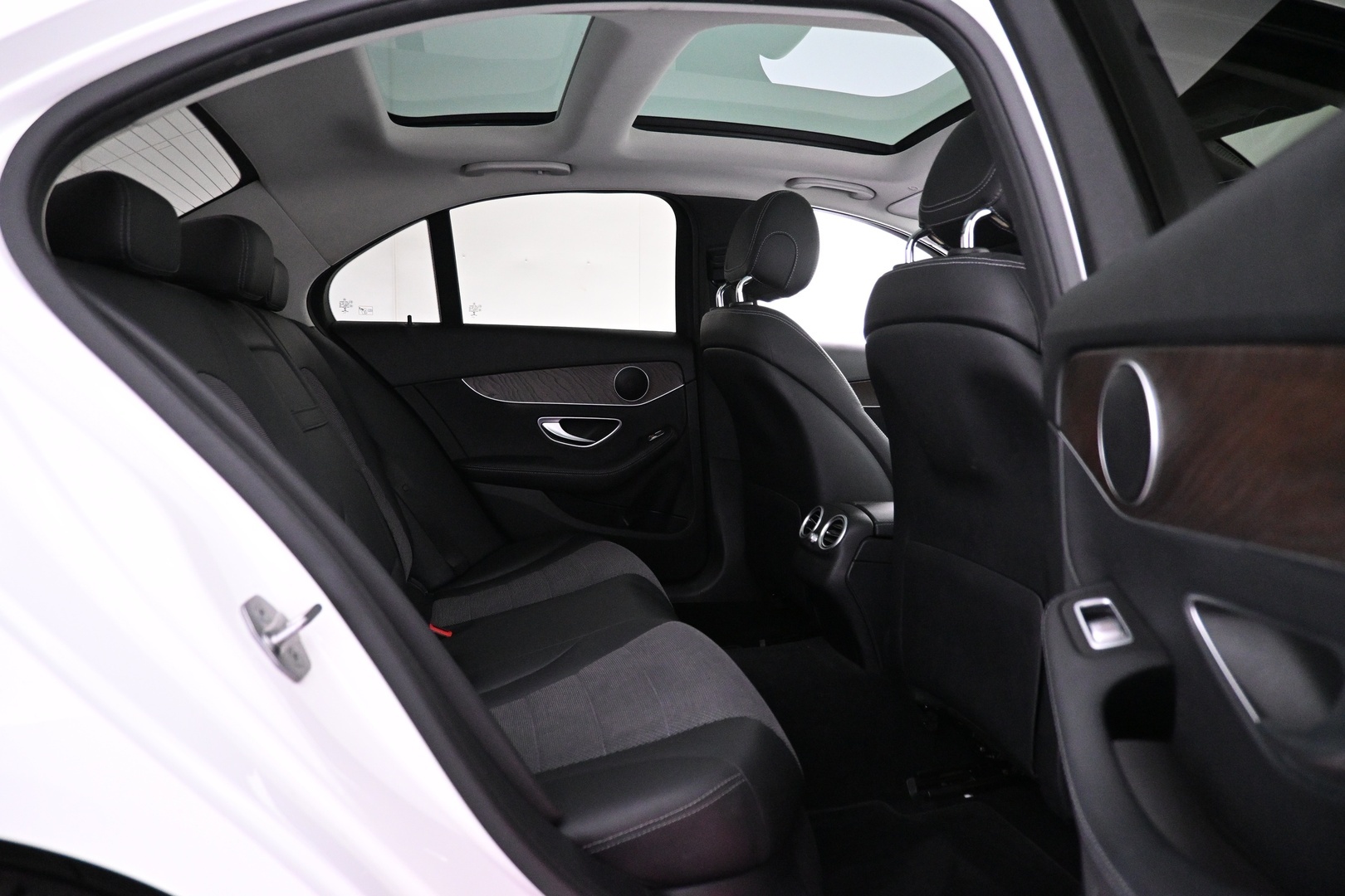 MERCEDES-BENZ C 2020