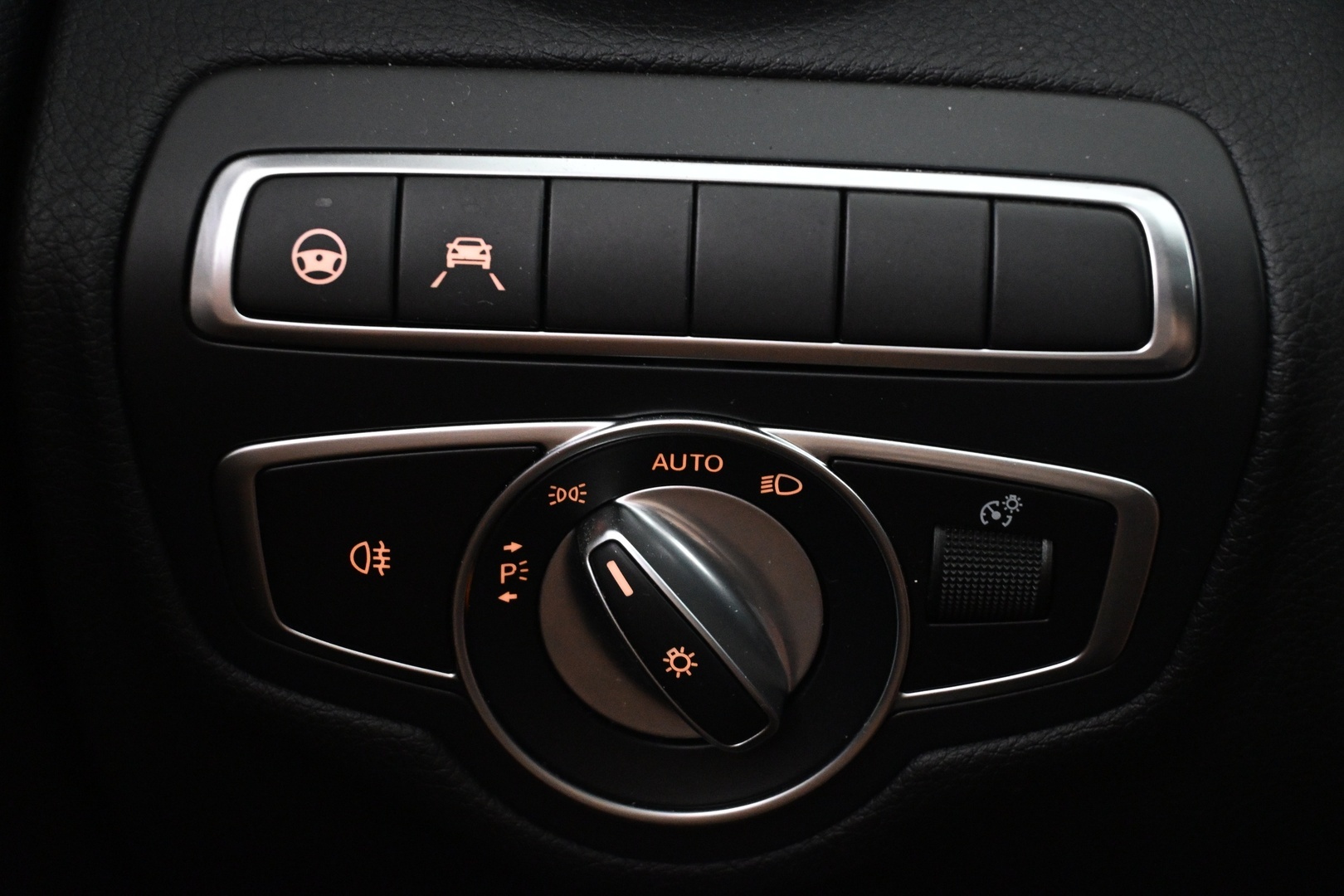 MERCEDES-BENZ C 2020