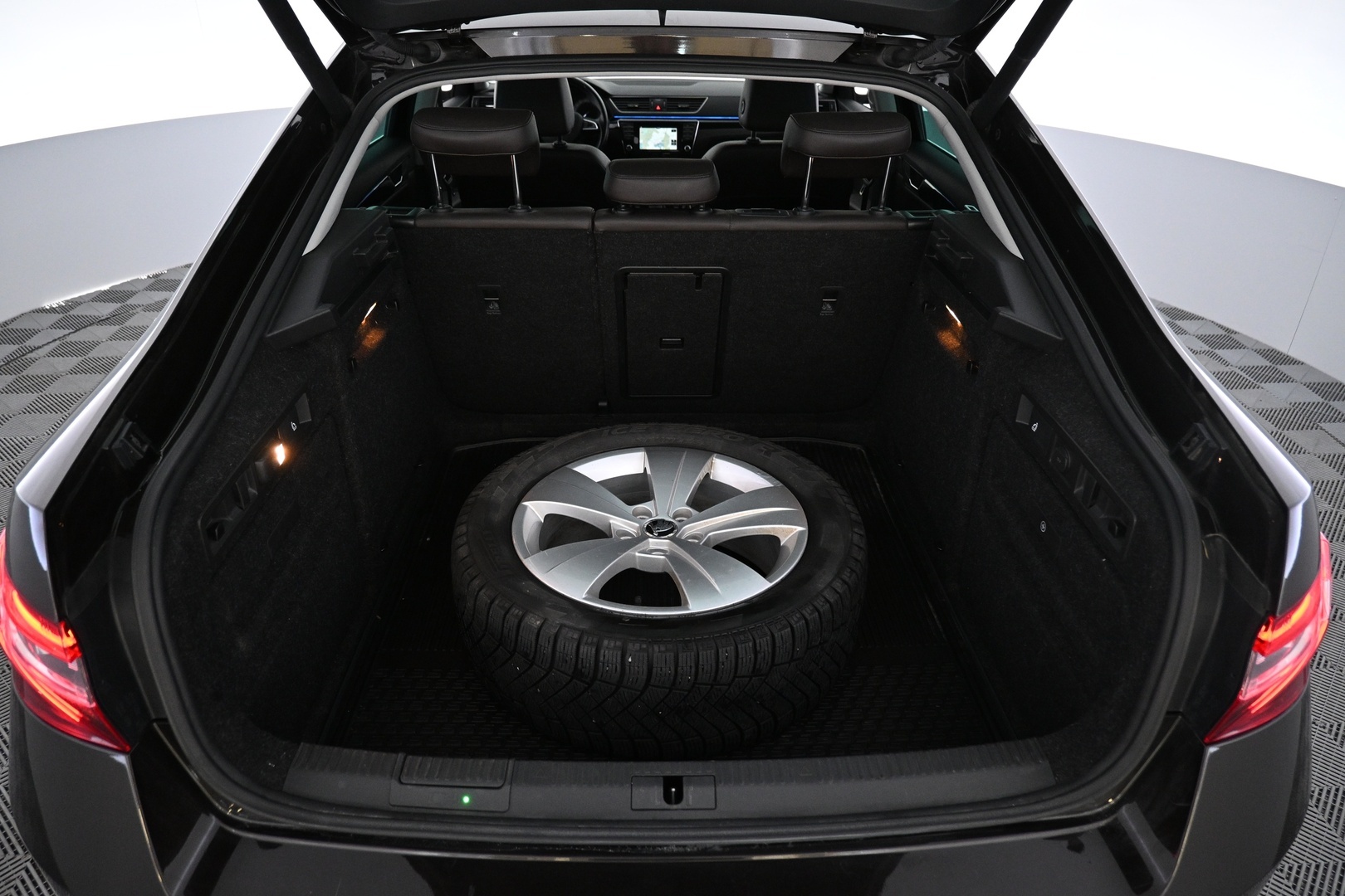 SKODA Superb 2016