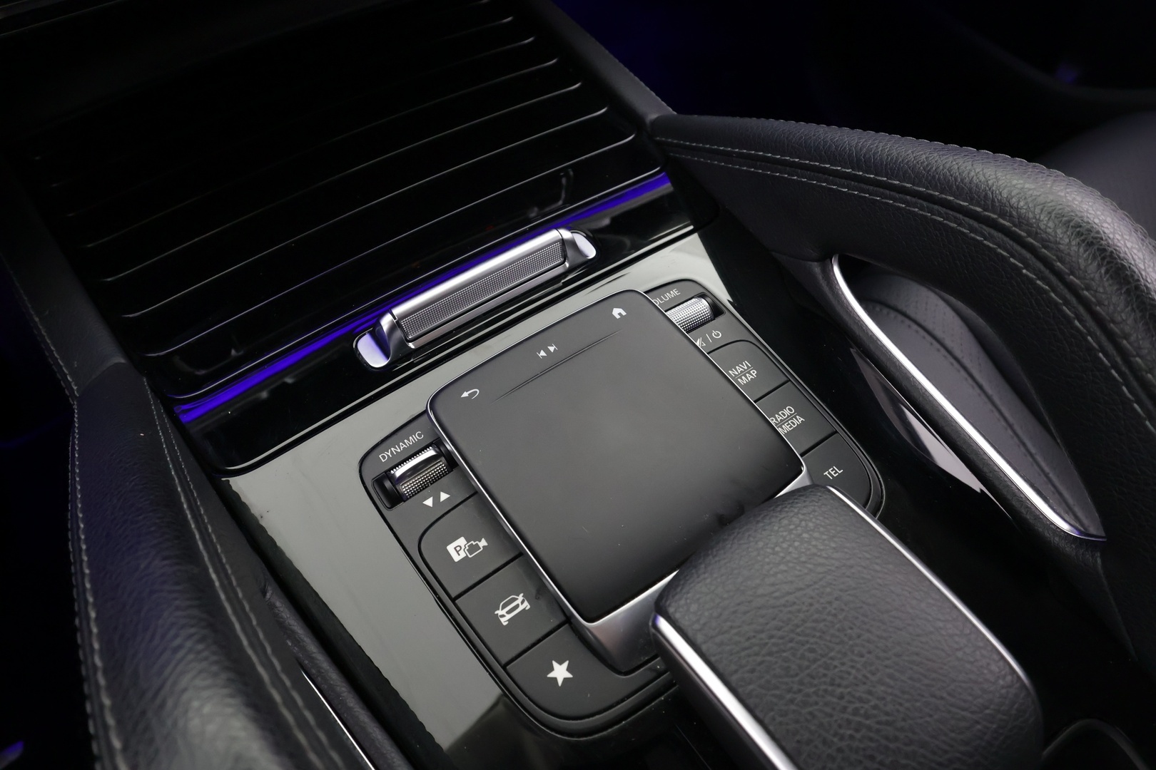 MERCEDES-BENZ GLE 2021