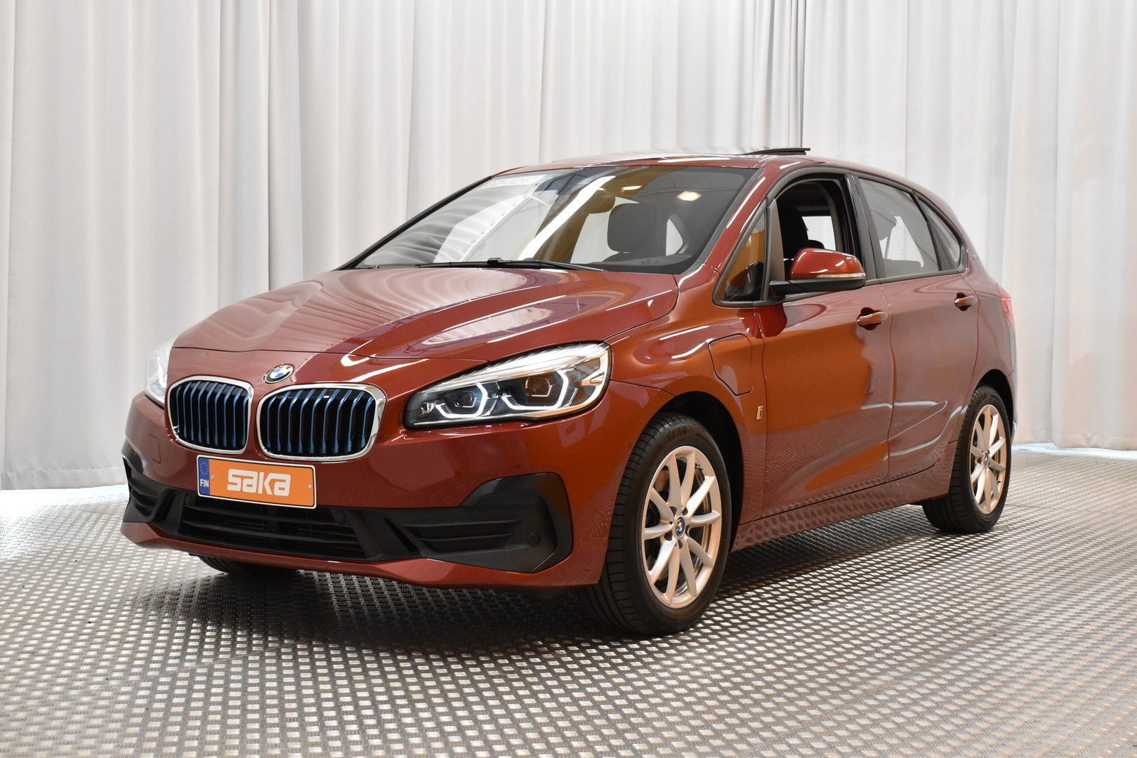 BMW 225 2019