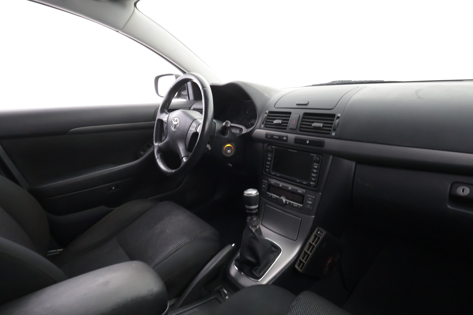TOYOTA Avensis 2009