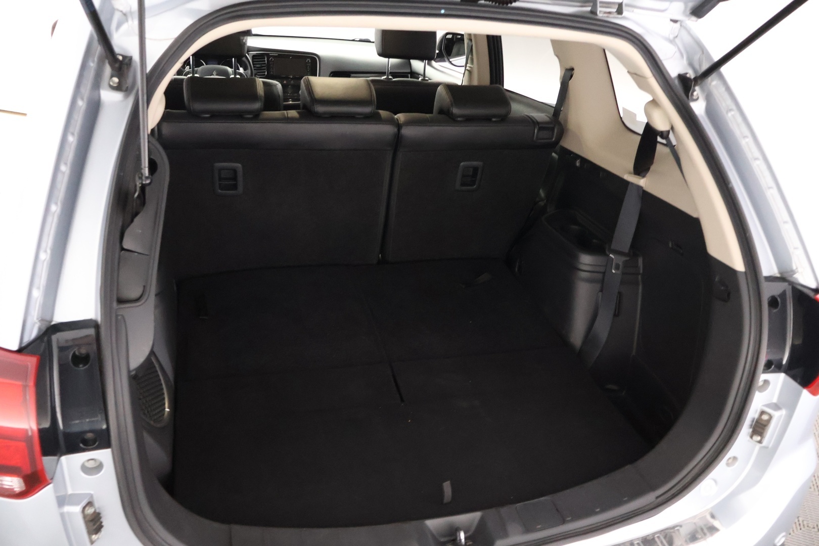 MITSUBISHI Outlander 2017