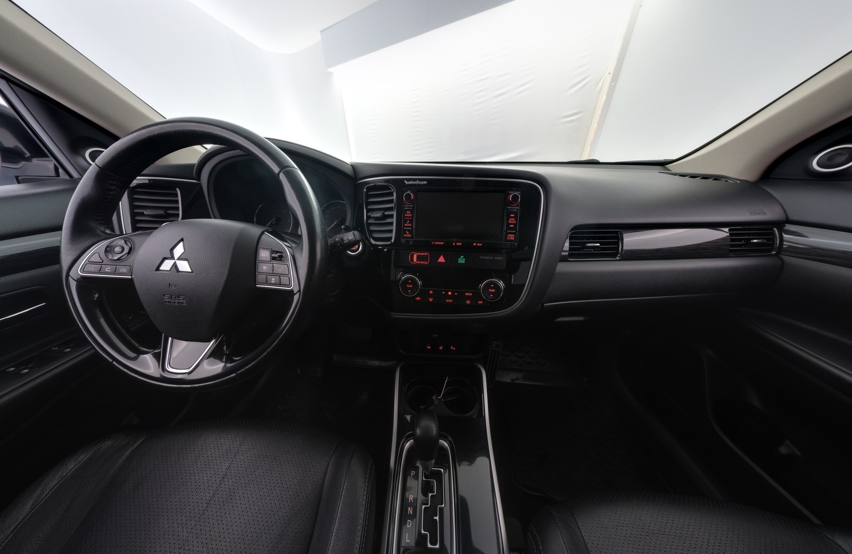 MITSUBISHI Outlander 2017