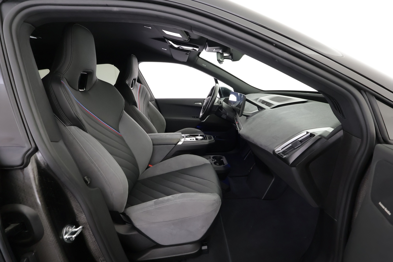 BMW iX 2025
