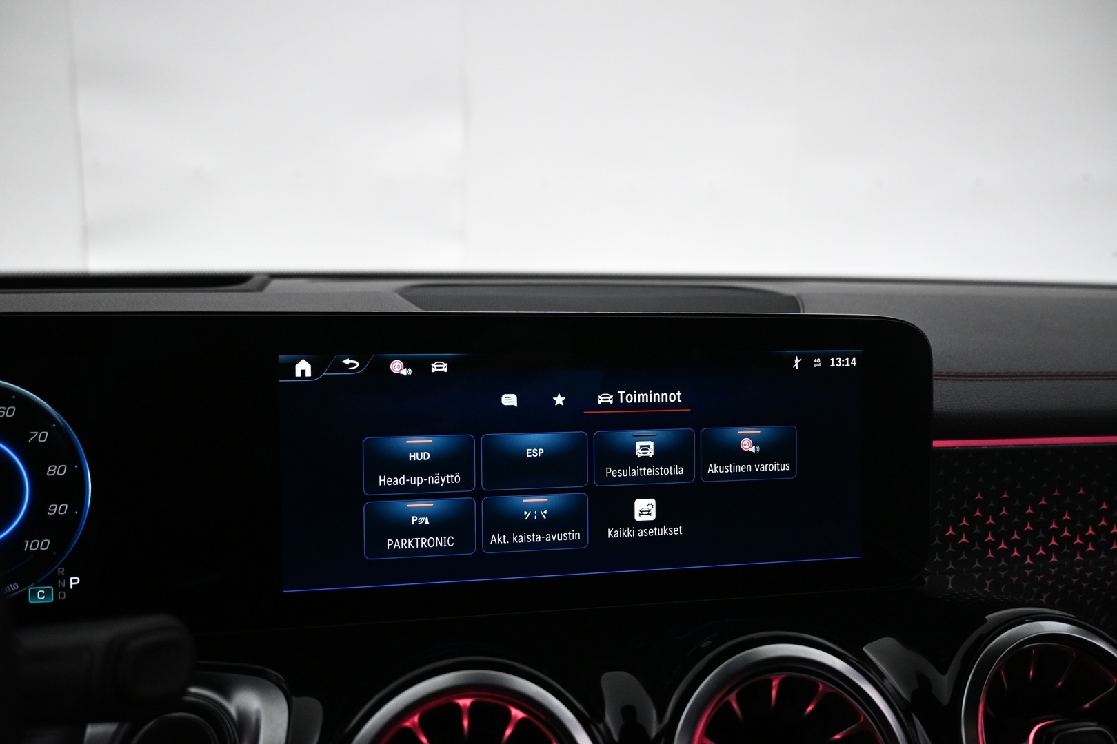 MERCEDES-BENZ EQB 2025