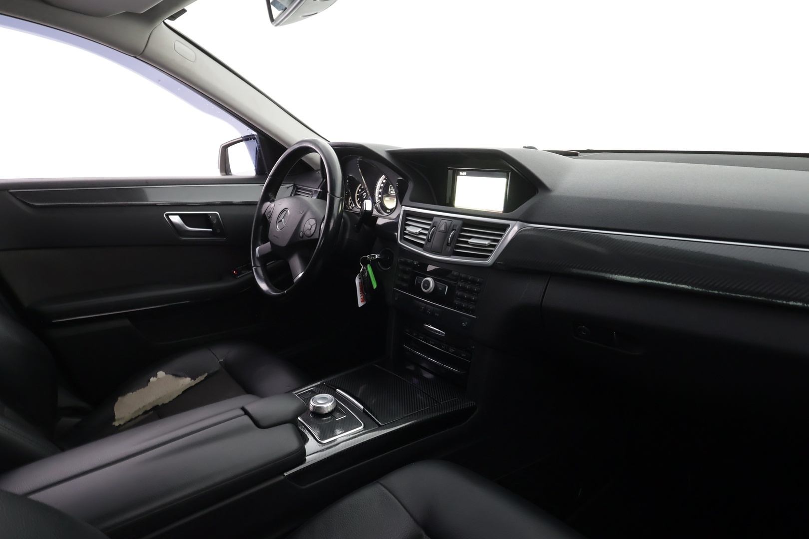 MERCEDES-BENZ E 2012