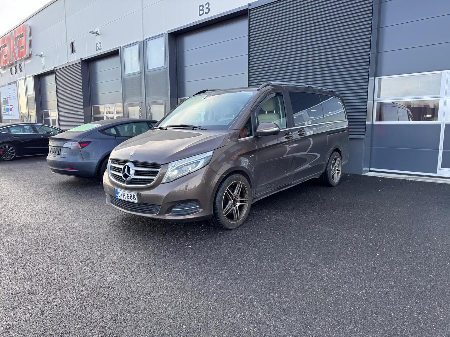 MERCEDES-BENZ V 2014